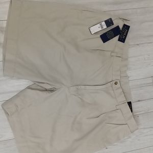 Men's Polo Ralph Lauren pleated shorts (size 40)